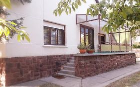 Rozmaring Apartman Zanka